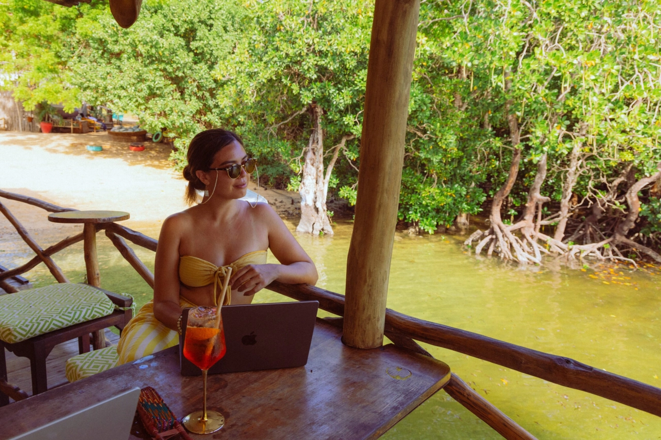 Beginner’s Guide to Becoming a Successful Digital Nomad in 2026